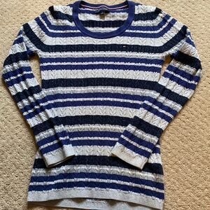 Tommy Hilfiger Sweater. Size S/P. Excellent condition.